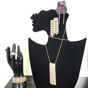 Paparazzi necklace jewelry set